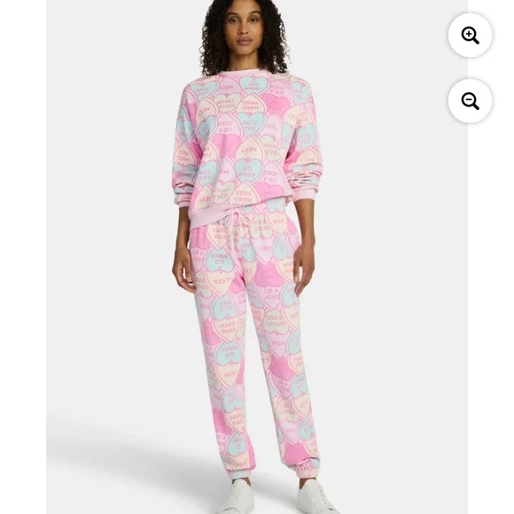 Wound Up Women’s Pink Assorted Candy Heart Joggers Size Medium (8-10) NWT - Picture 3 of 4